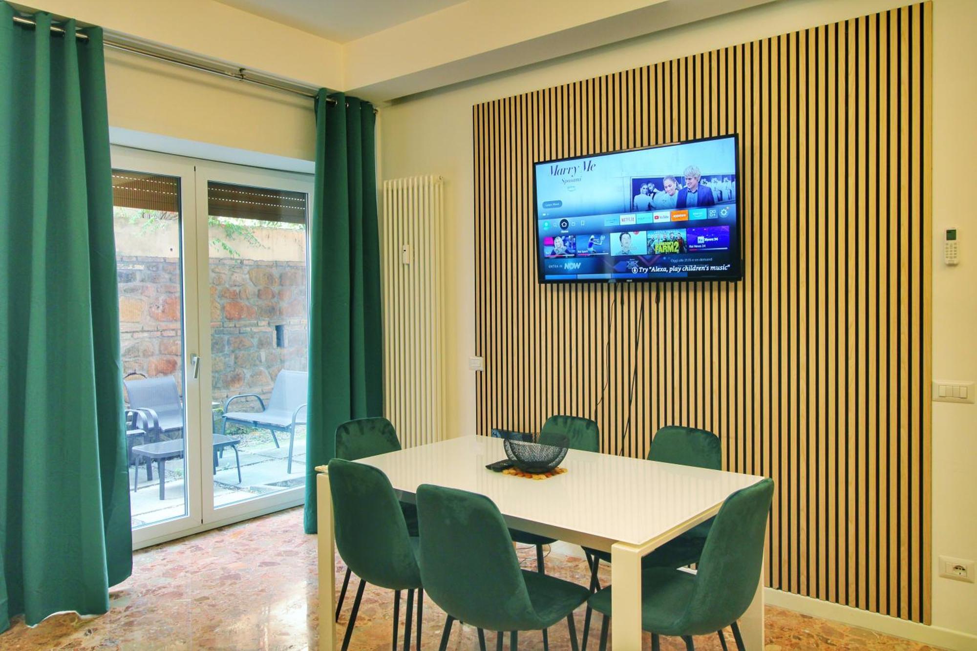Delicious 2 Bed Room Apartment And Garden By Yh Rome Buitenkant foto
